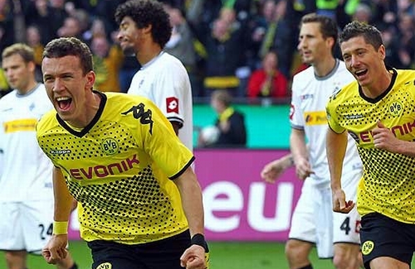 Perisic trifft beim Meistersieg der Dortmunder gegen Gladbach!